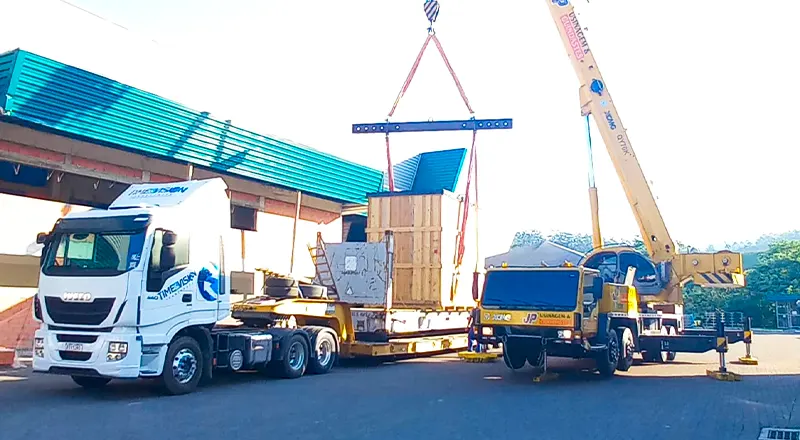 A Time&Vision Transportes, de Itajaí, Santa Catarina, é especialista em Transporte de Cargas Excedentes. A Time&Vision Transportes, de Itajaí, Santa Catarina, é especialista em Transporte de Cargas Excedentes.